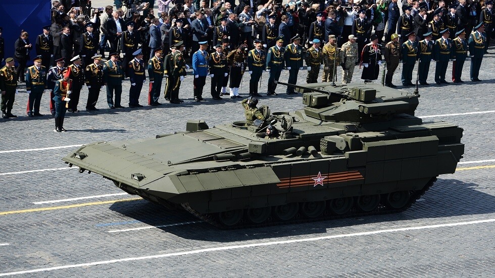 بروفة العرض العسكري تكشف عن نماذج جديدة للمعدات الحربية الروسية