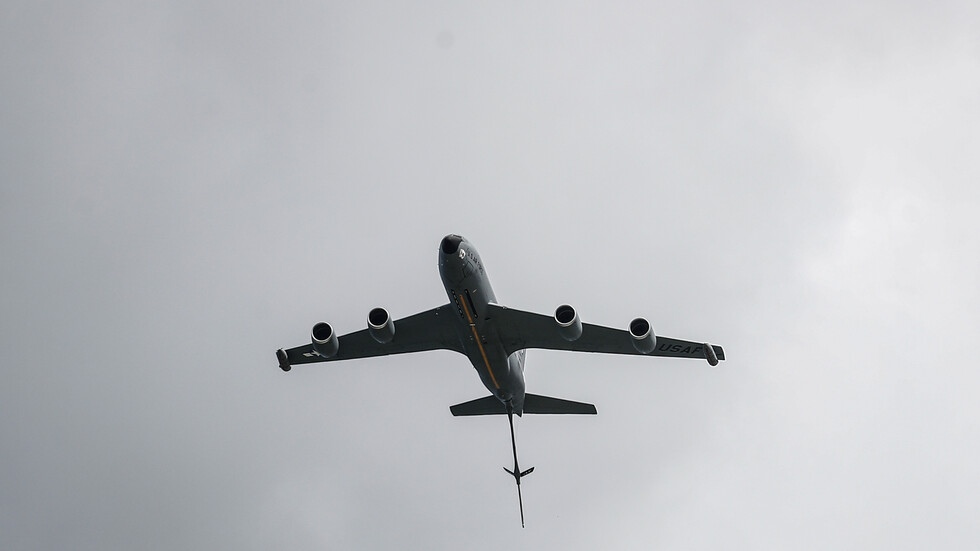 رصد طائرة فرنسية غامضة قبالة السواحل الليبية