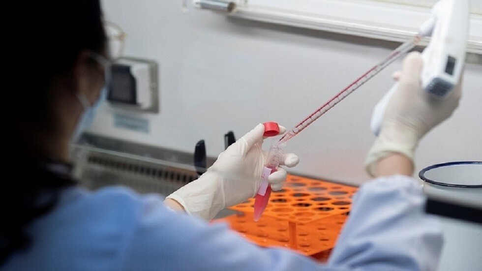 سنغافورة تبدأ تجاربها السريرية على علاج محتمل لـ"كوفيد – 19"