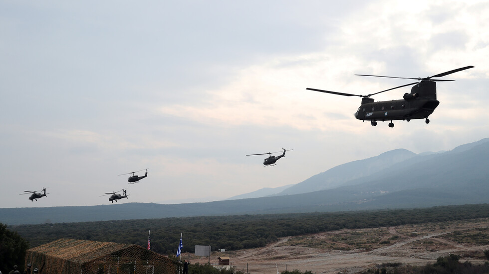 خصم تركيا.. من كل حدب مدفع