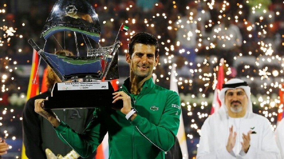 دجوكوفيتش يعيد الحياة إلى ملاعب الكرة الصفراء