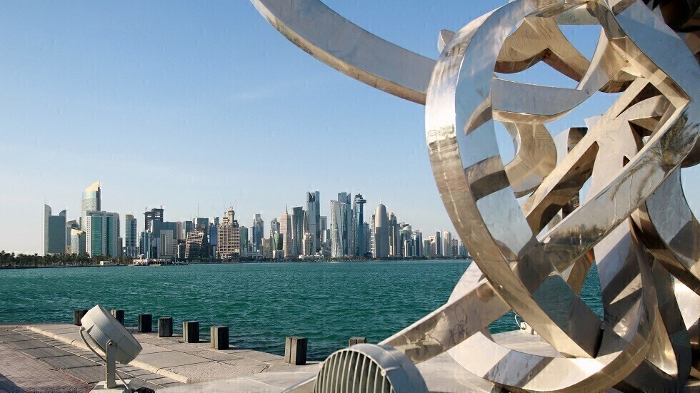 قطر تقرر خفض تكاليف العمالة الأجنبية بنسبة 30%