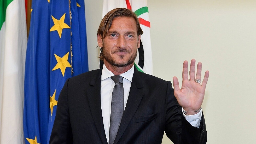 توتي "إمبراطور روما" يكتب فصلا جديدا في حياته