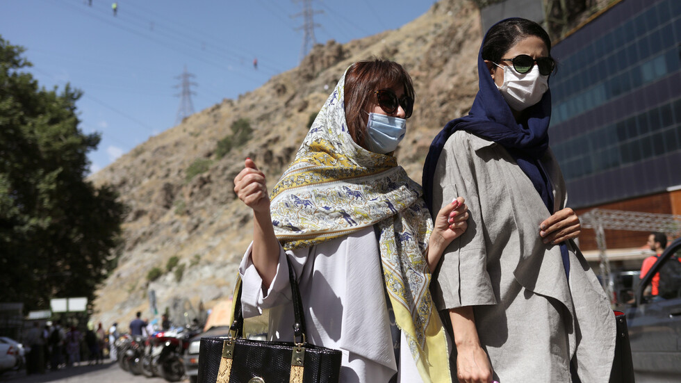 إيران..  2410 إصابات جديدة بكورونا كأعلى حصيلة يومية خلال أسبوع