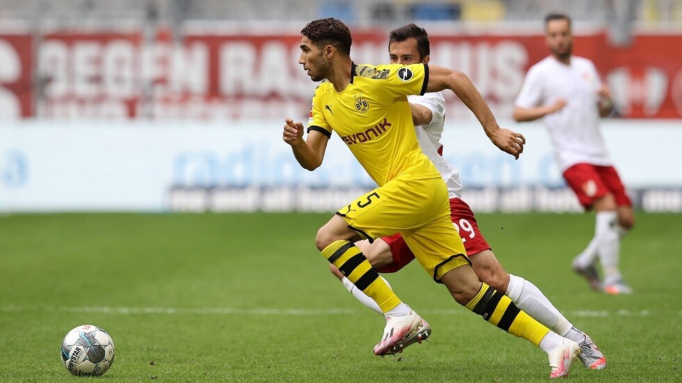 المغربي حكيمي يخفق في التسجيل بعد انفراده بالمرمى (فيديو)