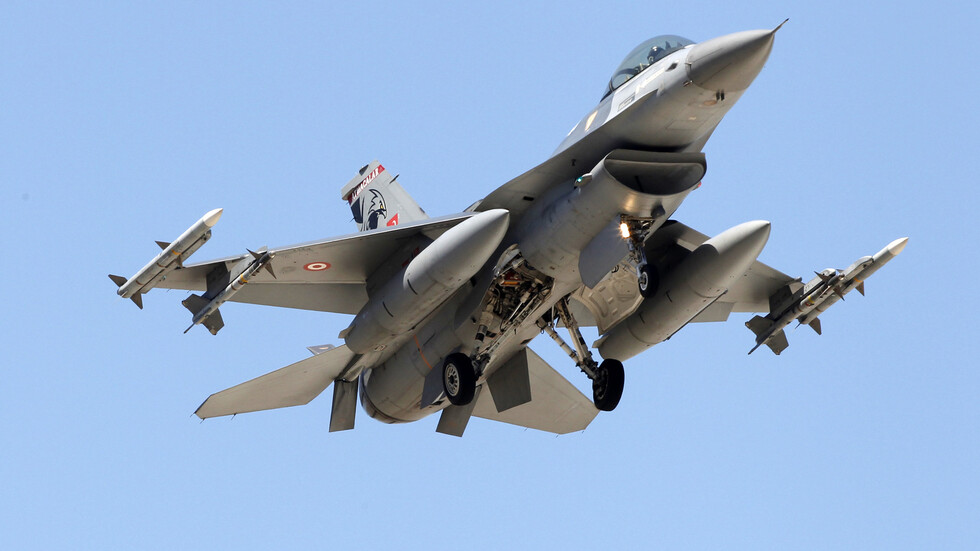 الدفاع التركية تعلن تدمير81 هدفا لحزب العمال الكردستاني بشمالي العراق الليلة الماضية