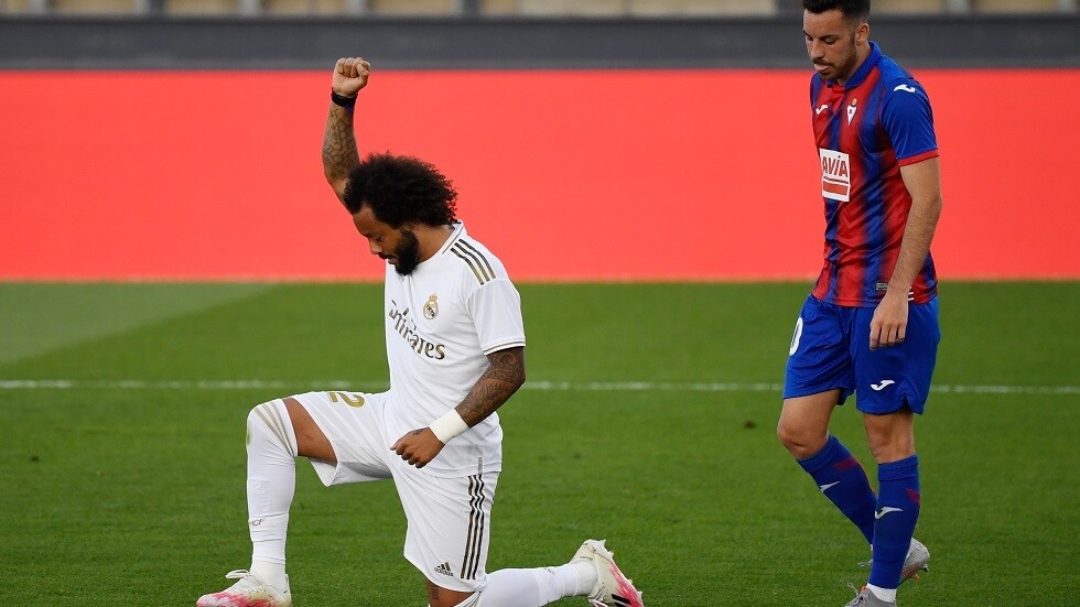 بالفيديو.. مارسيلو يتضامن مع شهيد العنصرية جورج فلويد