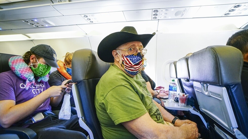 شركات الخطوط الجوية الأمريكية ستمنع ركوب طائراتها بدون كمامات