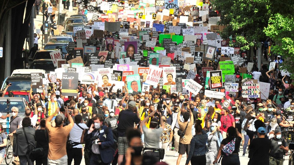 أولاد النخبة يقضون على أمريكا