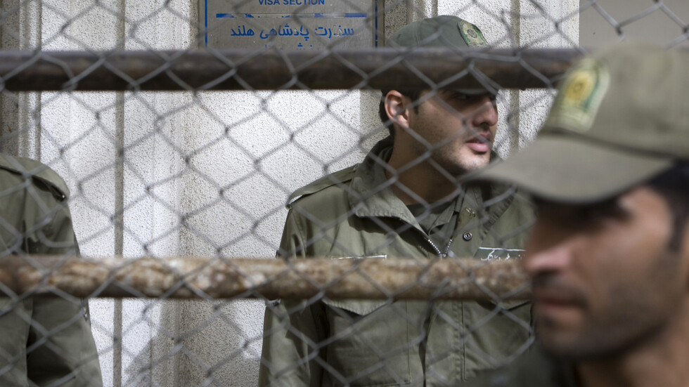 الحرس الثوري يعلن القبض على "فرقة ضالة"