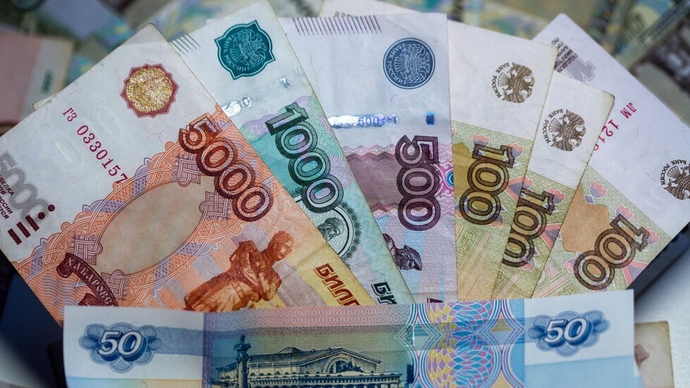 نوفاك يكشف عن سعر برميل النفط المناسب لروسيا