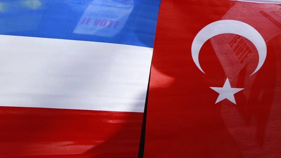 فرقاطات تركية تعترض سفينة فرنسية تشارك في مهمة لحلف الناتو في المتوسط