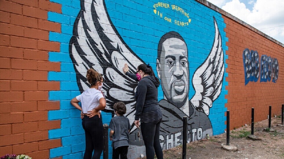 مكان مقتل فلويد.. "مقدس وفيه يشفى المرضى"