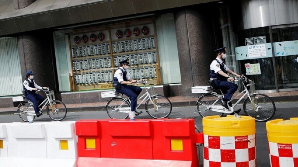 الكرة الغامضة فوق اليابان تطير مبتعدة باتجاه البحر