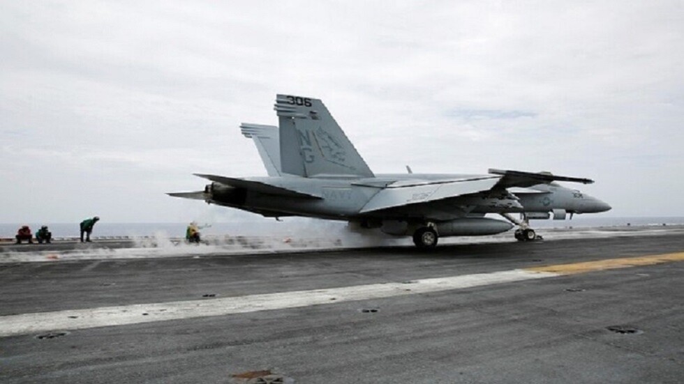 حريق في مخزن لمواد خطرة في قاعدة أمريكية باليابان