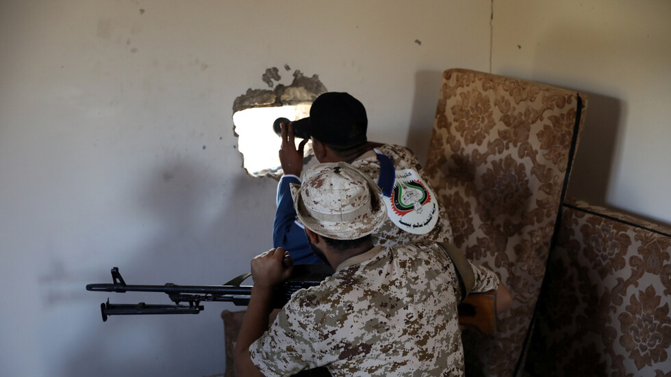 هل أيقظ الضجيج حول ليبيا الأمريكيين؟