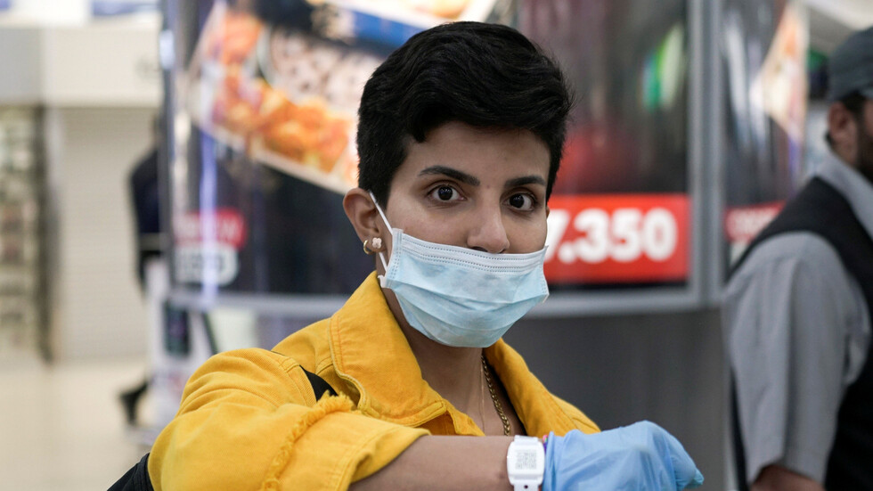 الأردن يبدأ باستخدام الأساور الإلكترونية للحجر المنزلي