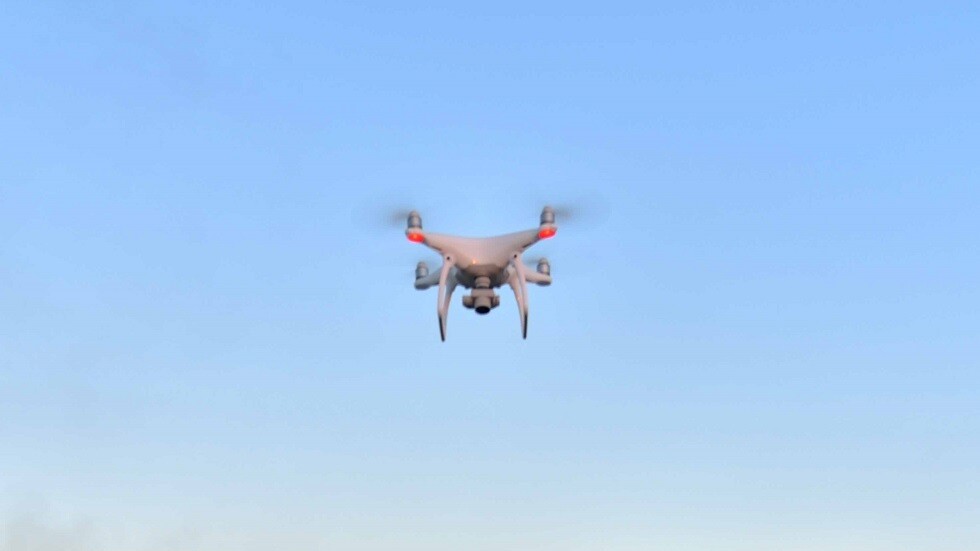 الدفاعات الروسية والسورية تسقط طائرتين مسيّرتين قرب حميميم