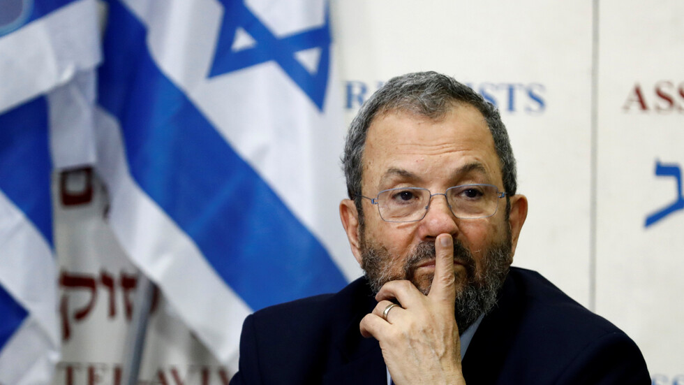 لأول مرة.. إدراج إيهود باراك بين متهمي قضية إبشتاين