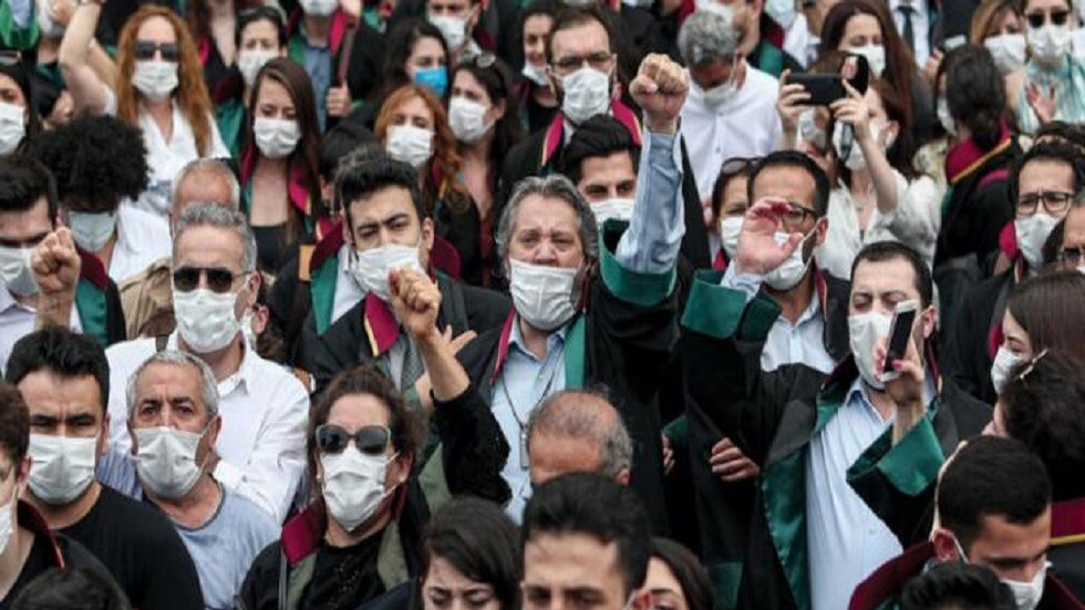 كورونا يجتاح العالم.. و"الصحة العالمية" تتوقع بلوغ الإصابات 10 ملايين الأسبوع المقبل