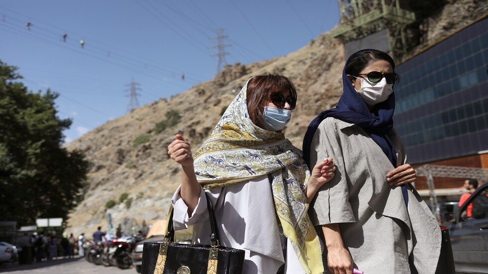 إيران.. ارتفاع إجمالي الإصابات بكورونا إلى نحو 218 ألف حالة