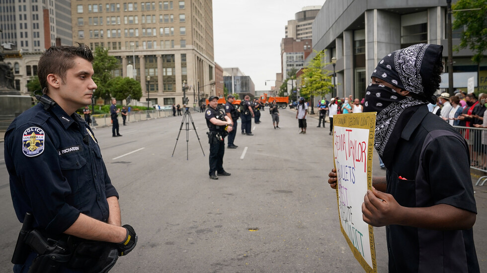 مقتل شخص بإطلاق نار في مدينة لويسفيل الأمريكية