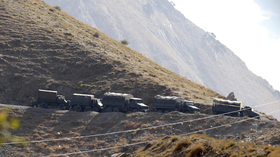 مقتل عسكريين اثنين بانفجار لغم شمالي الجزائر