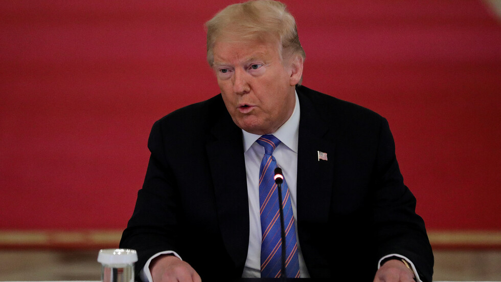 ترامب ردا على بايدن: من المضحك رؤية الفاسد جو بايدن يقرأ بيانا عن روسيا