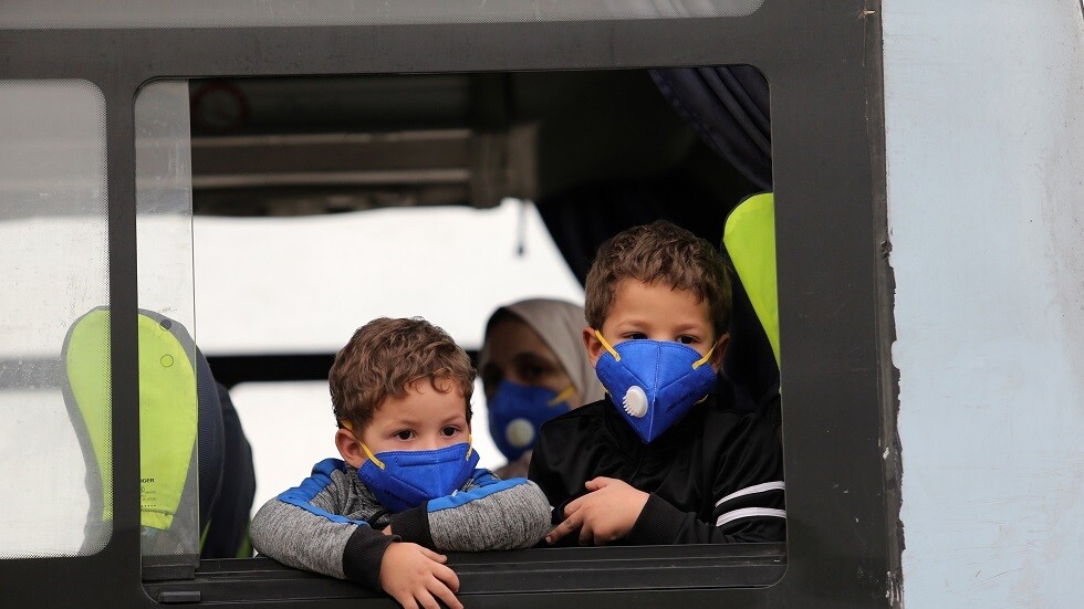 الجزائر تسجل انخفاضا طفيفا في إصابات كورونا بعد يوم من أكبر حصيلة على الإطلاق