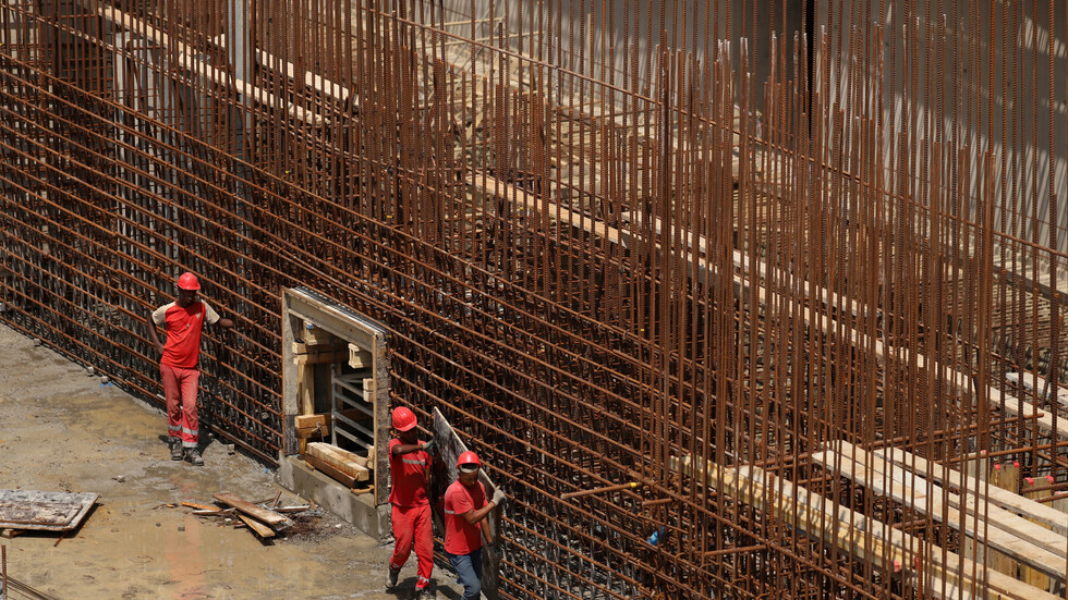 الصين تدعم حل أزمة 