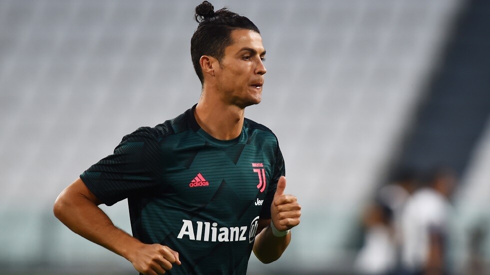 رونالدو يظهر بقصة شعر غريبة (صورة)