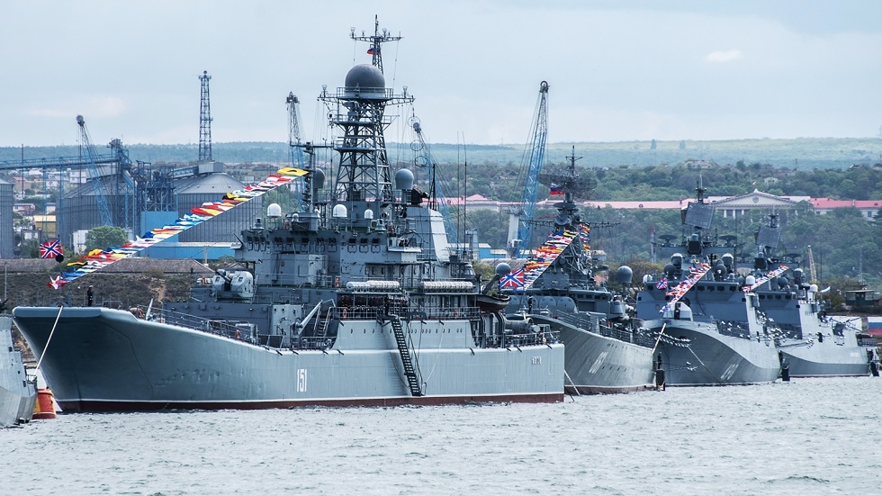 الجيش الروسي يتسلح بسفن وغواصات جديدة