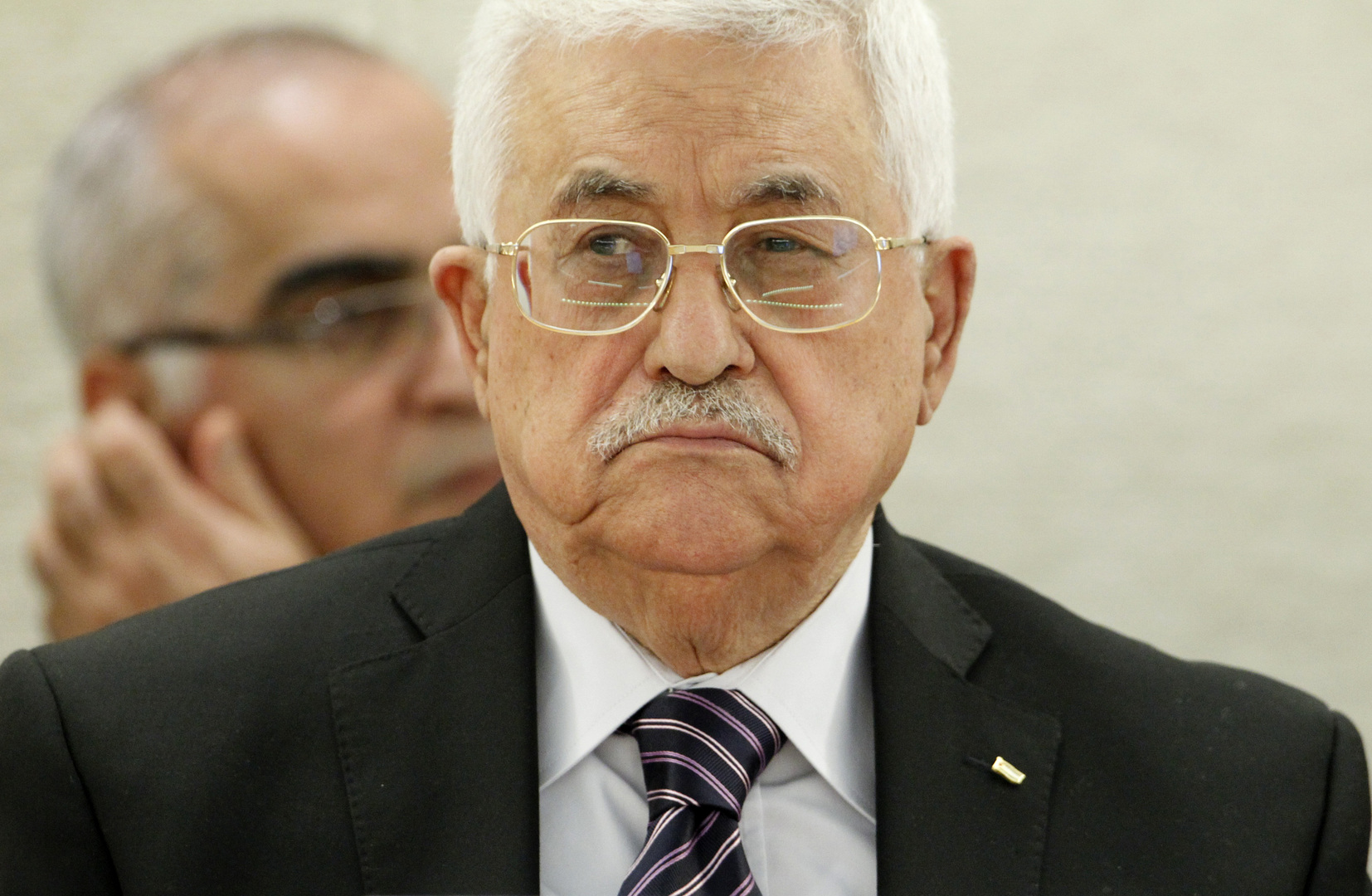 الرئيس الفلسطيني يمدد حالة الطوارئ شهرا آخر