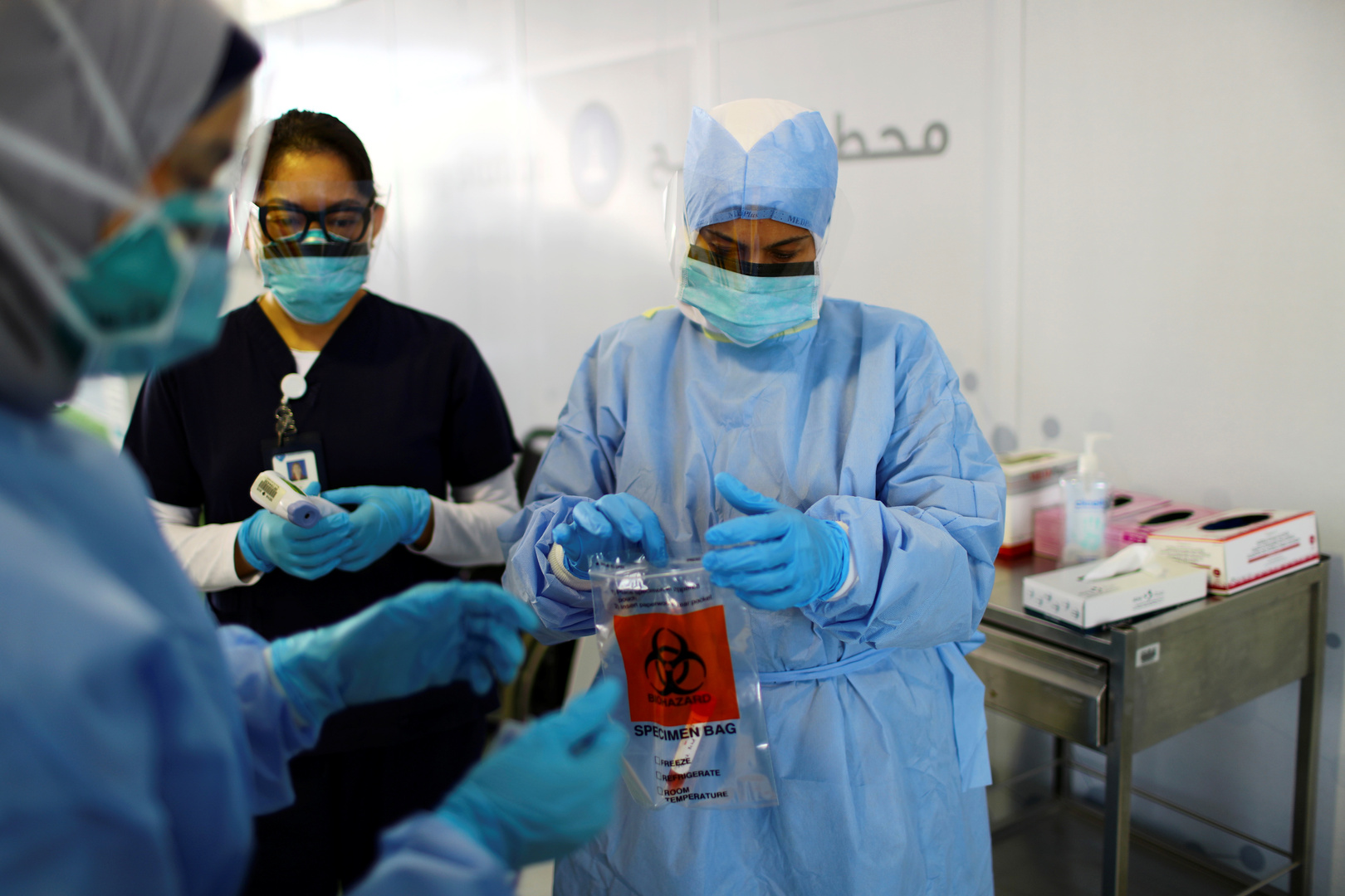الإمارات تسجل تراجعا جديدا للإصابات بفيروس كورونا على أساس يومي