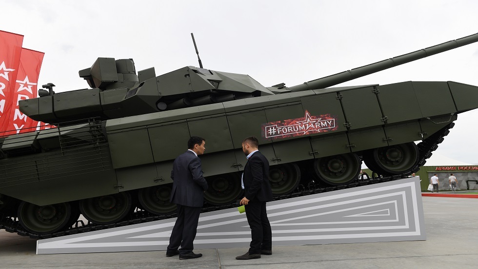 الحكومة الروسية: نعد نموذجا للتصدير من دبابة 