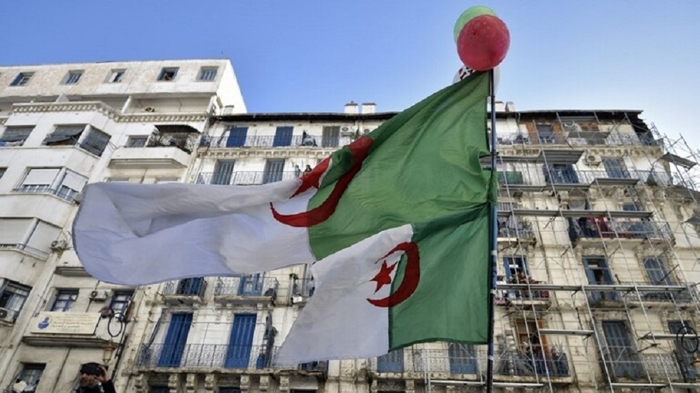 ارتفاع العجز التجاري في الجزائر مع انخفاض عائدات الطاقة