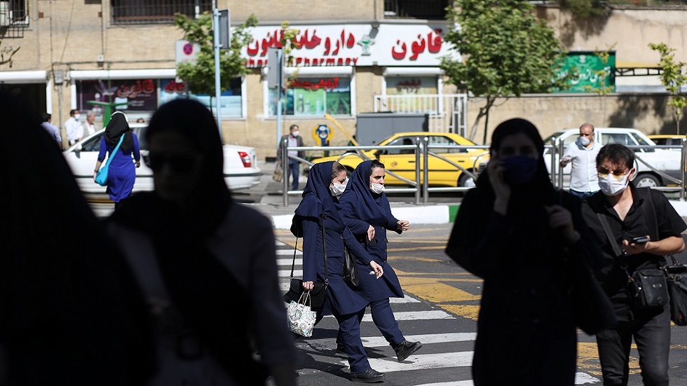 إيران تسجل 70 وفاة و2043 إصابة جديدة بكورونا