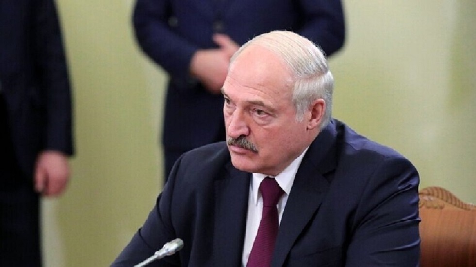 لوكاشينكو يحذر من أن بعض الراغبين بشغل منصب رئيس بيلاروس يدعون لمذبحة