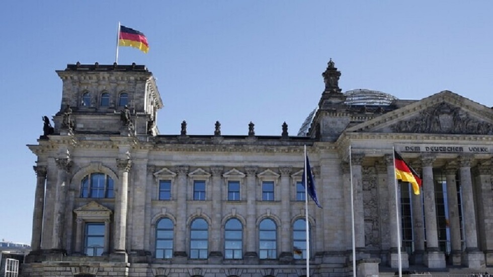 وزير ألماني يحذر من موجة ثانية لكورونا ويكشف عن وضع البلاد منها