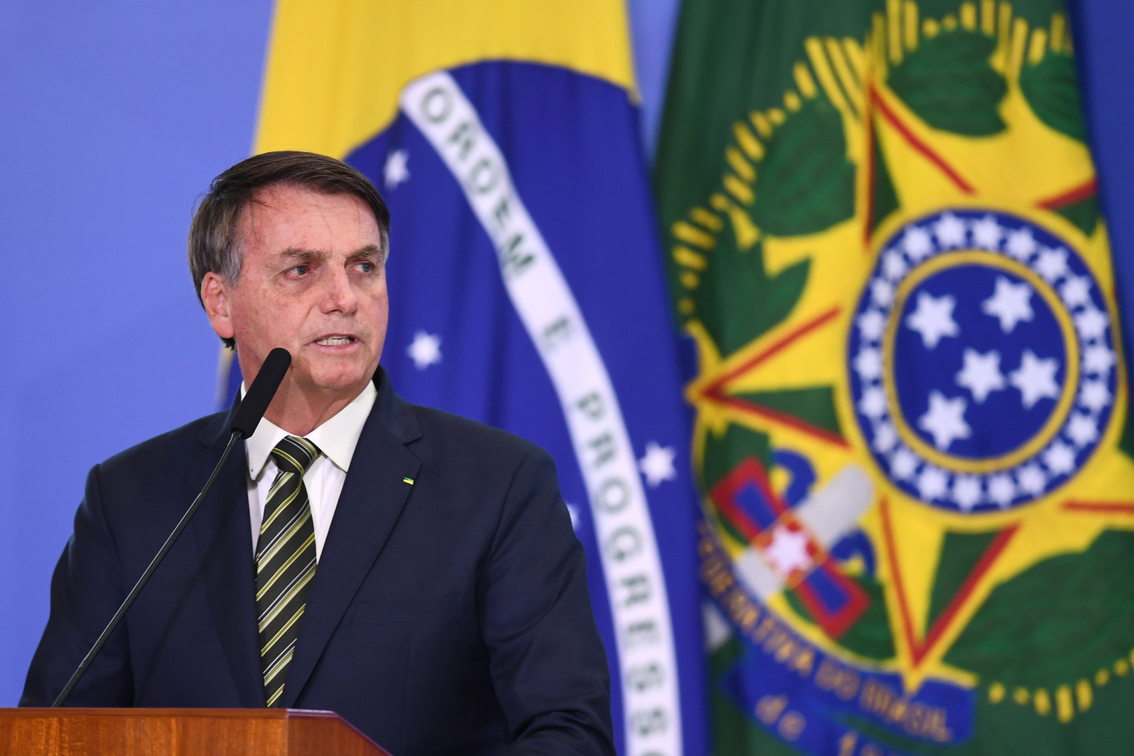 الرئيس البرازيلي: الجيش لن يطيح برئيس منتخب