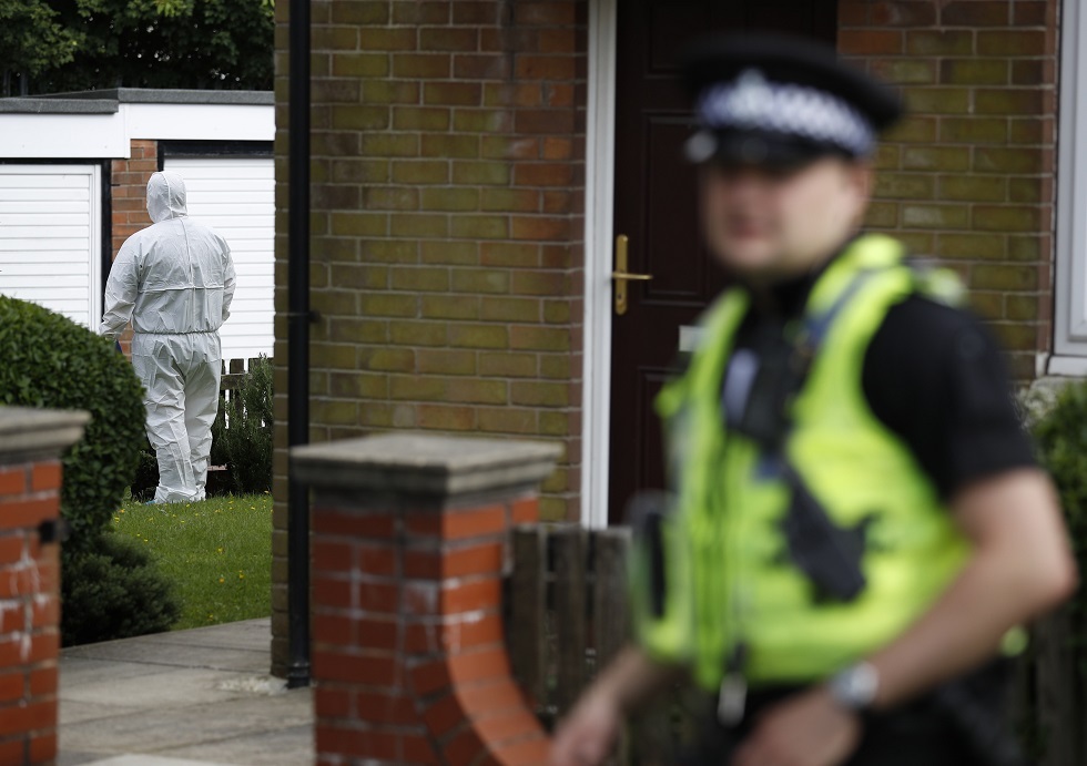 مقتل 3 أشخاص بعملية طعن في مدينة ريدنغ البريطانية