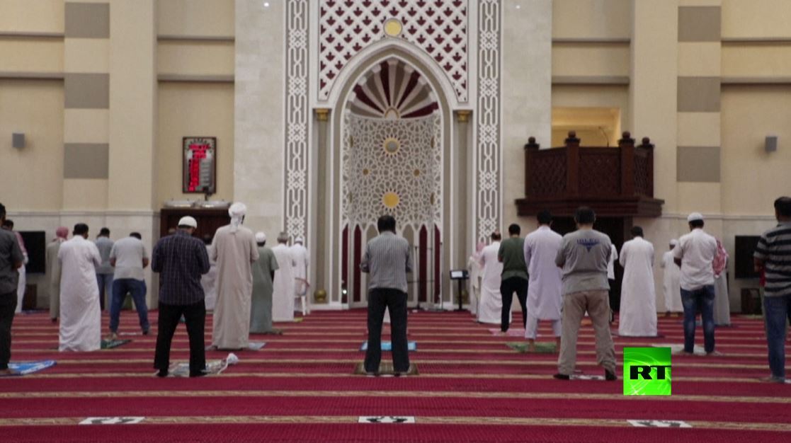 السعودية.. أول صلاة جمعة في مساجد مكة بعد تعليق 3 أشهر - صور