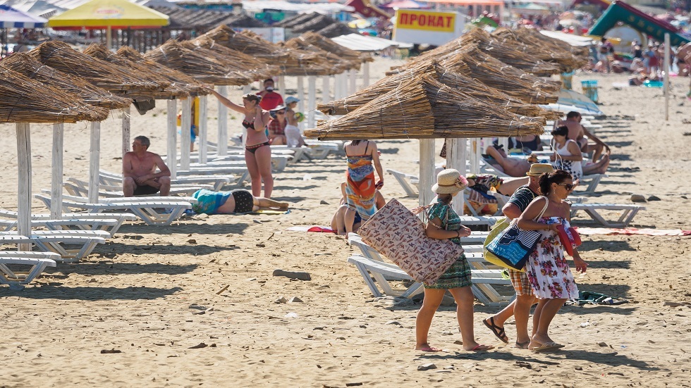 استطلاع رأي: 30% من السياح الروس جاهزون للاستجمام في منتجعات بلادهم