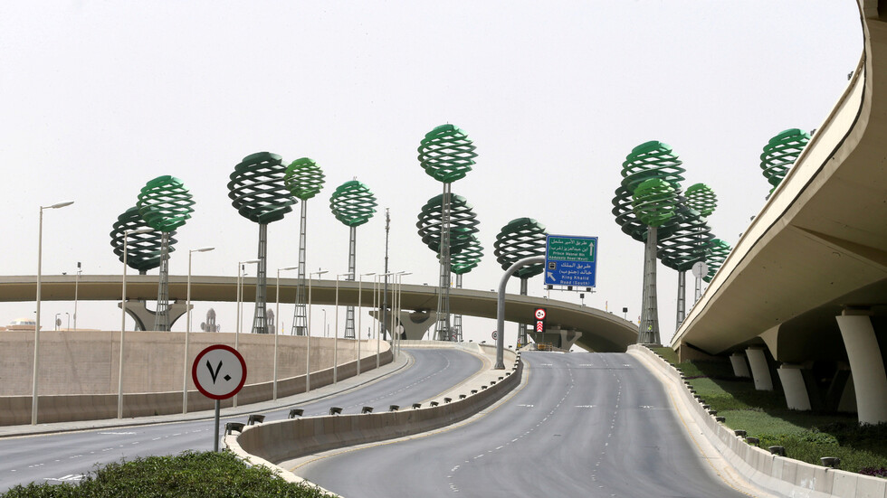 كورونا في السعودية: 49 وفاة خلال يوم وتراجع ملموس في الإصابات الجديدة