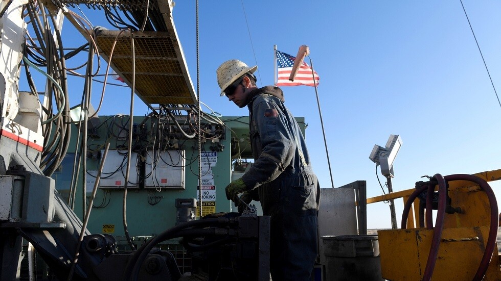 إدارة معلومات الطاقة الأمريكية: هبوط حاد لمخزونات الخام والواردات تتراجع