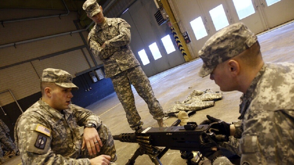 الكويت.. إصابة 30 عسكريا أمريكيا بكورونا في قاعدة أحمد الجابر