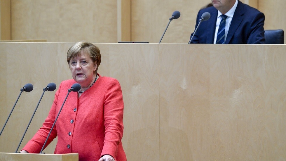 ميركل تحث الاتحاد الأوروبي على اتخاذ موقف موحد حيال الصين