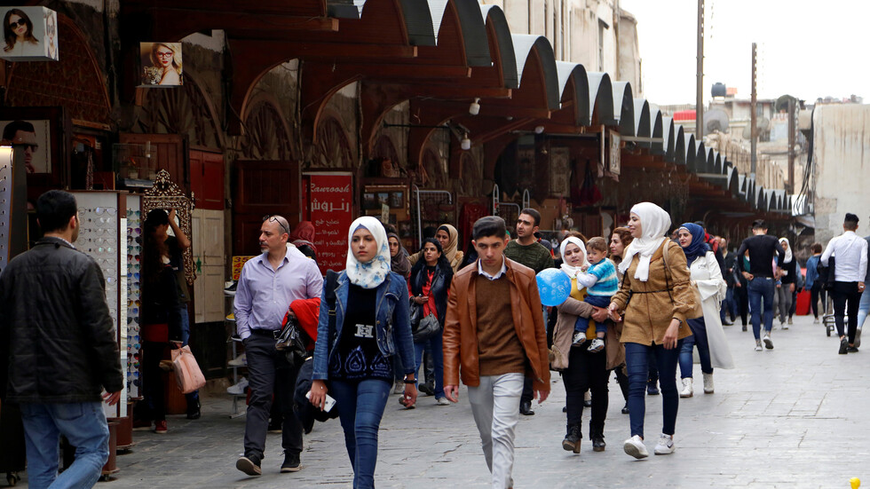 سوريا.. إصابات جديدة بكورونا.. والصحة تطلب الإبلاغ عن الحالات المشتبهة