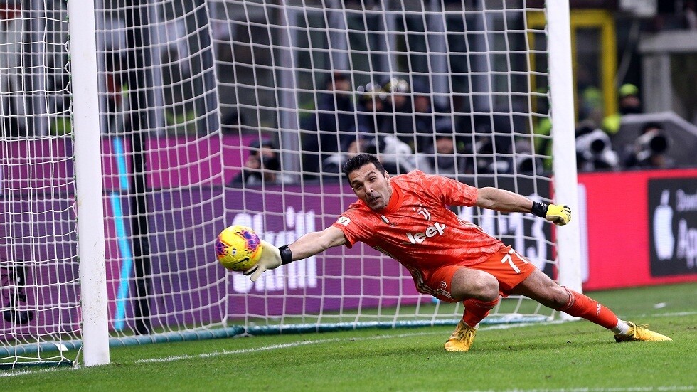 بوفون يحطم رقم مالديني القياسي بعدد المشاركات في الدوري الإيطالي "الكالتشيو"
