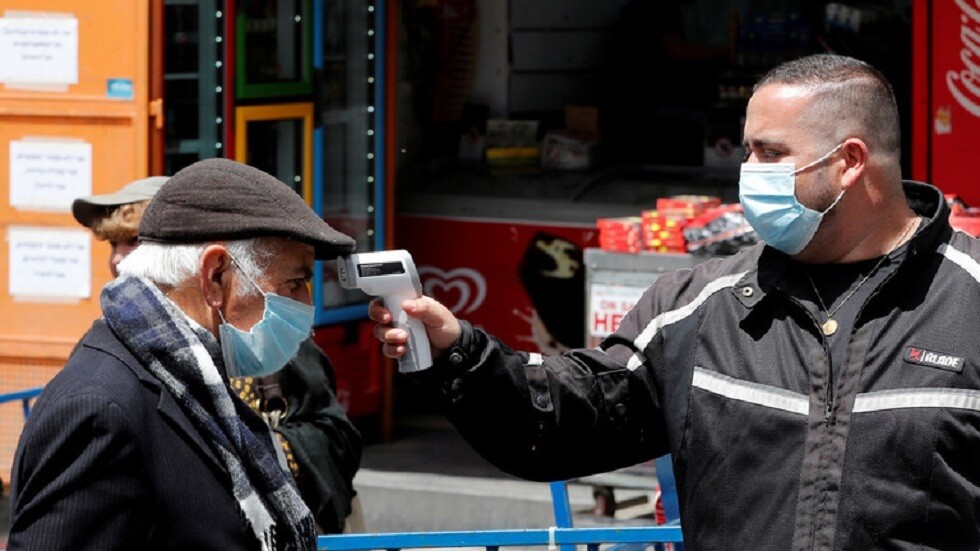 اشتيه يرسل وفدا وزاريا إلى الخليل للوقوف على الوضع الصحي